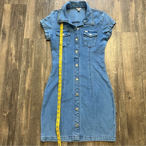 Guess Denim Mid Wash Fitted Short Sleeve Mini Dress Bodycon Stretch Size XS - Picture 13 of 14